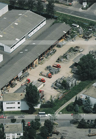Lagerplatz der Gerstbau Weigand AG in Karlsruhe, Koellestrae 20 (Rheinhafen)